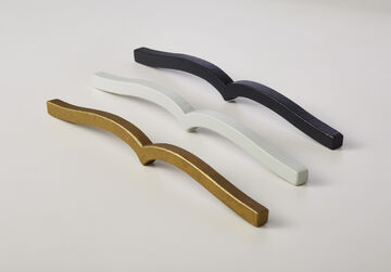 Paperweight that snuggles up to a book made of iron Black,Black, small image number 3