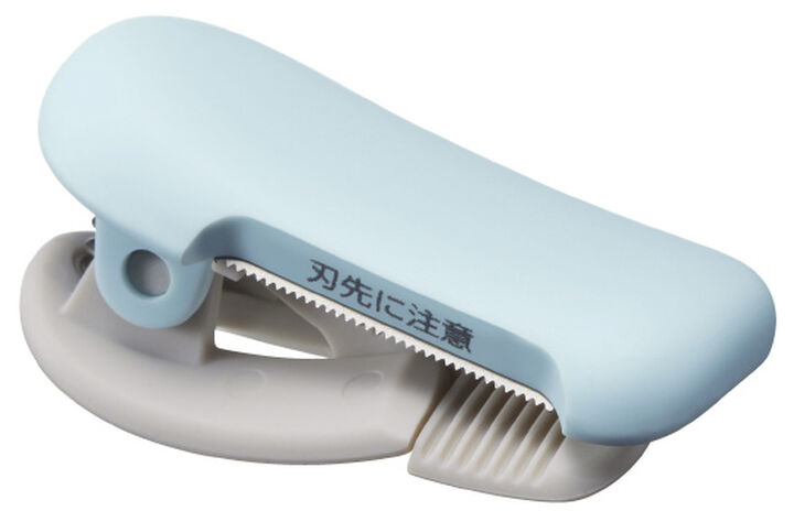 Karu Cut clip-type masking tape cutter 10~15mm Light blue