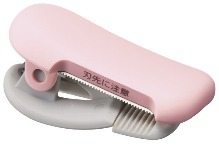 Karu Cut clip-type masking tape cutter 10~15mm Light Pink