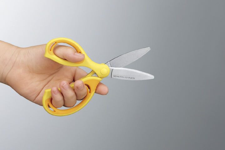 Kokuyo Aerofit Saxa, Scissors for Kids, Glueless Blade, Left Hand, Yellow (PL270Y)